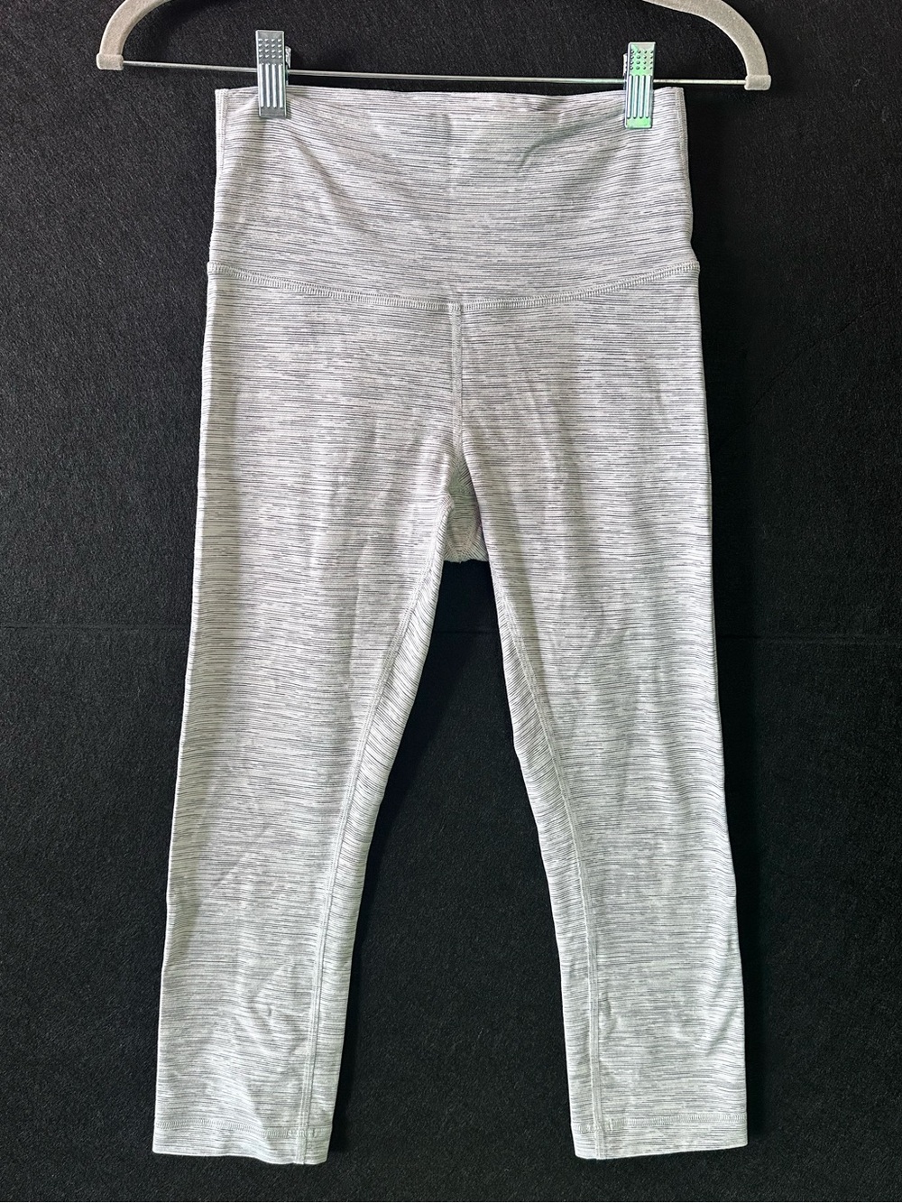 Lululemon Crop Leggings Size 6